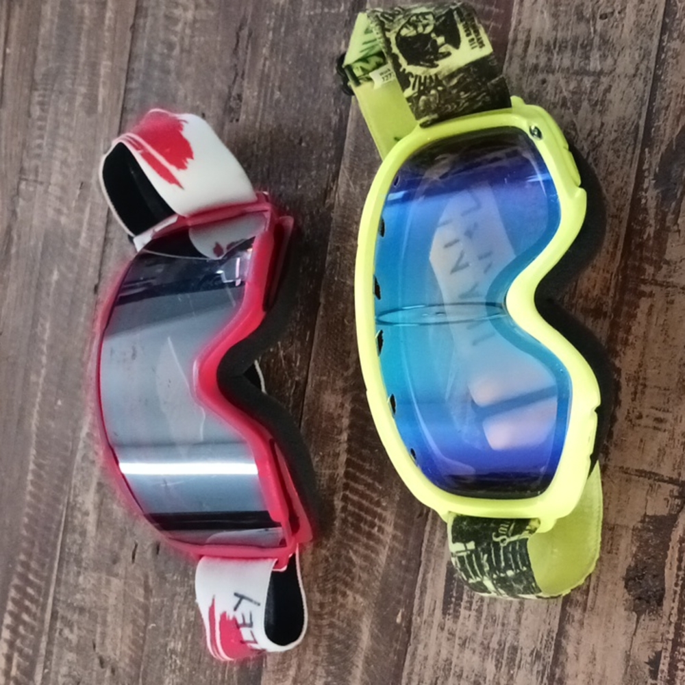 Smith kids ski or snowboarding goggles USED